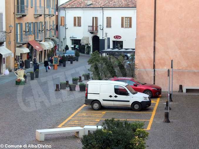 I servizi di noleggio con conducente hanno 15 stalli riservati