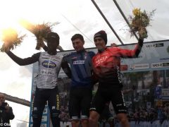 Ciclismo, Diego Rosa sfiora la vittoria al Trofeo Laigueglia: è terzo tra gli applausi del suo fans club (FOTO)