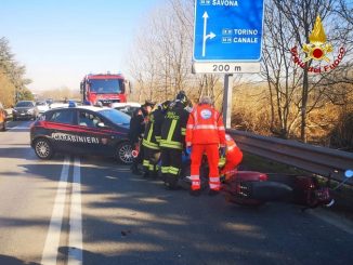 Vespa contro un'auto a Scaparoni, interviene l'elisoccorso, vespista trasportato al Santa Croce