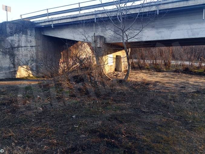 Rimossi i rifiuti abbandonati nei pressi del ponte sul Tanaro 1