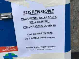 Ad Alba si ferma anche il mercato dei generi alimentari, sosta a pagamento sospesa fino al 3 aprile