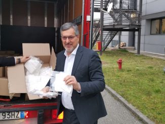 Coronavirus in Piemonte, consegnate le prime 10mila mascherine prodotte dalla Miroglio