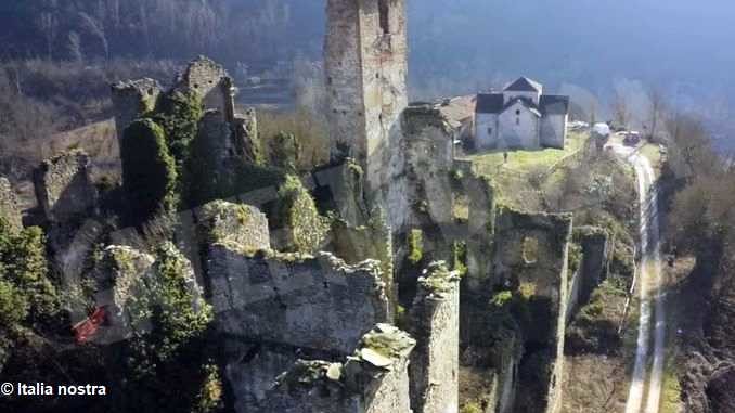 Italia nostra inserisce i ruderi del castello di Gorzegno sono nella lista dei beni da salvare
