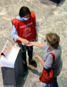 La ripresa delle celebrazioni. La prima messa domenicale in duomo