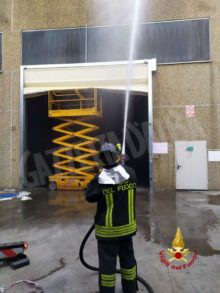 In fiamme un deposito di rifiuti dell'azienda An servizi a Sommariva Bosco 1