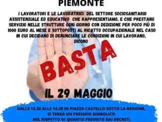 Gli operatori delle residenze per anziani scendono in piazza: «Ci considerano professionisti di serie B»