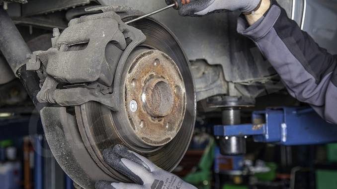Manutenzione e riparazione auto: nel 2019 in Piemonte spesi 2,6 miliardi di euro