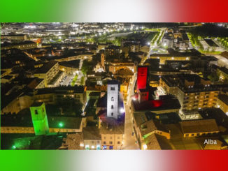 Un’unica grande bandiera fatta di luci tricolori illumina 40 luoghi simbolo del nostro Paese per celebrare la Festa della Repubblica