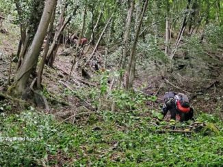 Scivolano lungo una scarpata a Pezzolo: i Vigili del fuoco mettono in salvo due escursioniste