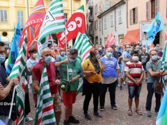 Miroglio chiude la stamperia: 151 i posti a rischio 2