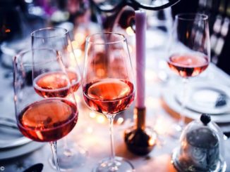 Slow wine: una grande degustazione di vini rosa di tutta Italia grazie al digitale e alla spedizione