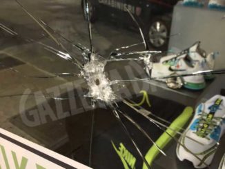 Tentano furti ai danni di due negozi in centro a Cuneo. Denunciati due giovani 1