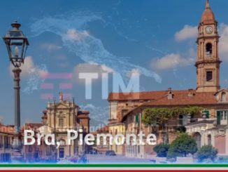 Anche Bra nella nuova pubblicità della Tim che promuove la connessione "Ultrabroadband"