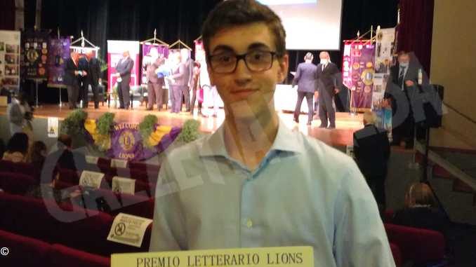 Vilfredo Rabino neodiplomato al classico Govone vince il premio letterario Lions 2