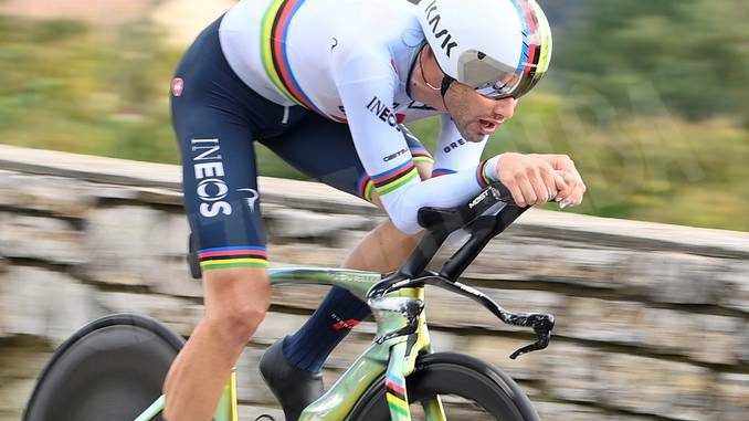 Giro d'Italia: Sobrero undicesimo a cronometro, Almeida consolida il primo posto