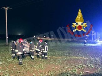 Auto fuori strada a Pollenzo: lievemente ferito il conducente