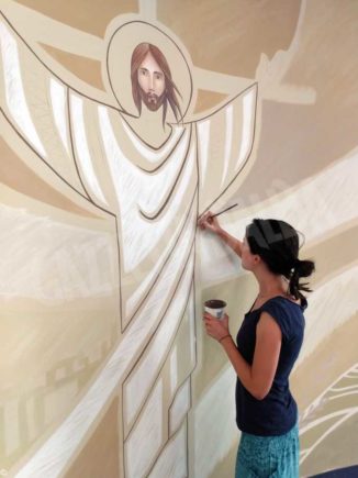 Silvia Allocco tra arte e fede, l’artista braidese che dipinge le chiese
