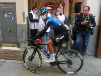 Giro d'Italia: nella tappa Alba-Sestriere Hindley indossa la maglia rosa 1