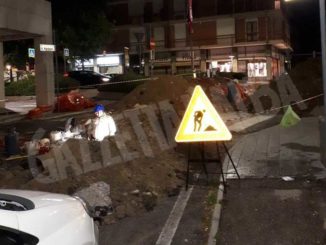 Cantiere in ritardo in via Santa Barbara: «Risolveremo i disagi»