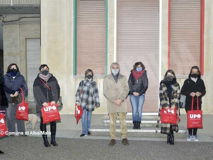 Mascherine di stoffa personalizzate per bambini e volontari del Piedibus