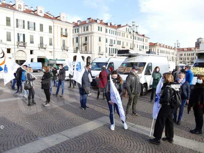 I venditori ambulanti della Granda chiedono di poter lavorare 2