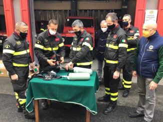 Bra: il Lions dona autorespiratore ai Vigili del fuoco 1