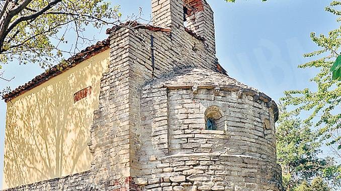 Monforte: l'antica cappella di Perno è stata presa di mira dai vandali