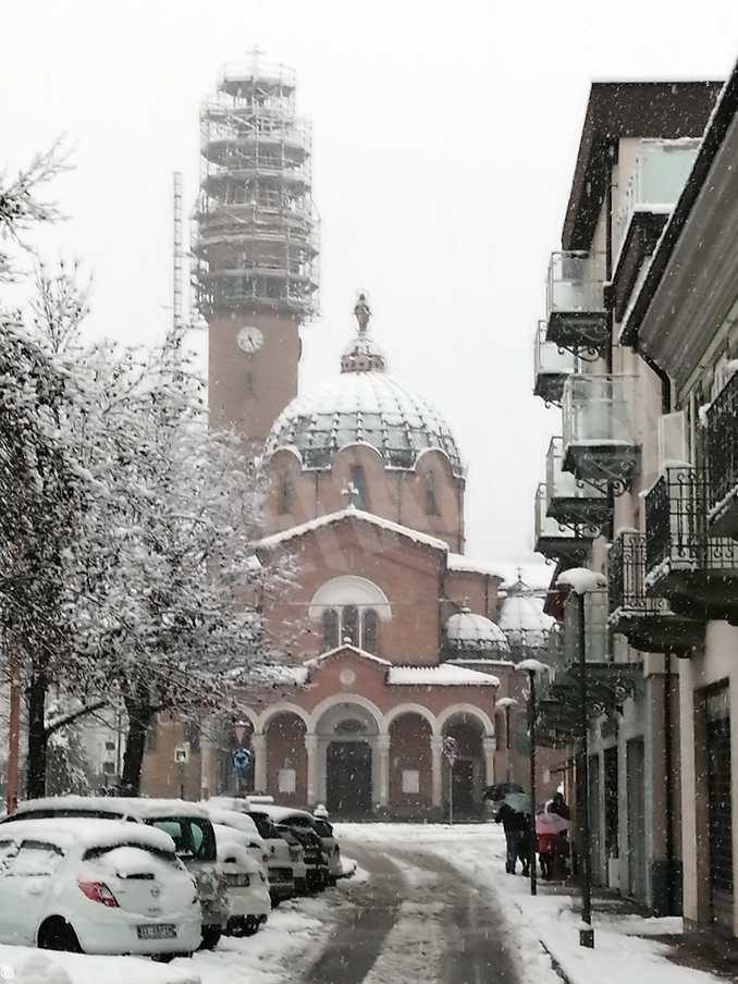 Le foto della prima nevicata stagionale