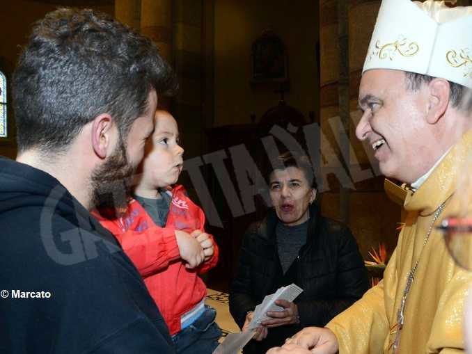 Gli auguri del vescovo di Alba Marco Brunetti: non siamo noi a salvare il Natale, ma il Natale salva noi