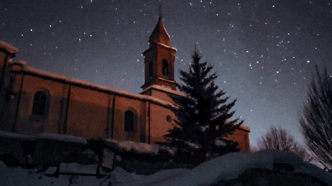 Feisoglio bis Black out a Feisoglio: il paese dell'Alta Langa rimane al buio in un'incredibile notte stellata 1