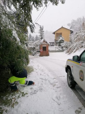 A Corneliano una nevicata fitta inaugura il nuovo anno, la Protezione civile interviene 2