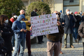 Anche ad Alba si dice NO alla didattica a distanza 5