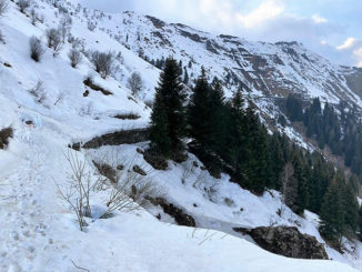 Complicato recupero di un uomo precipitato in una buca della strada innevata nei pressi della Galleria della Rosazza tra le Valli Cervo e Oropa