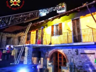 Incendio in frazione Chiola: la casa è stata dichiarata inagibile