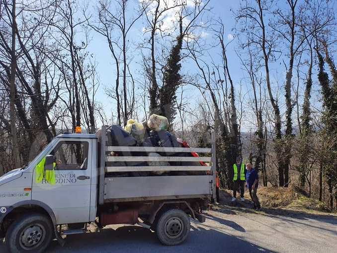 Visita, ama, rispetta. La Protezione civile dei Comuni inseriti nel sito Unesco pulisce strade e fossati