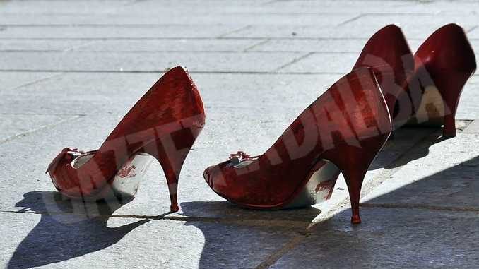 scarpe rosse contro violenza donne