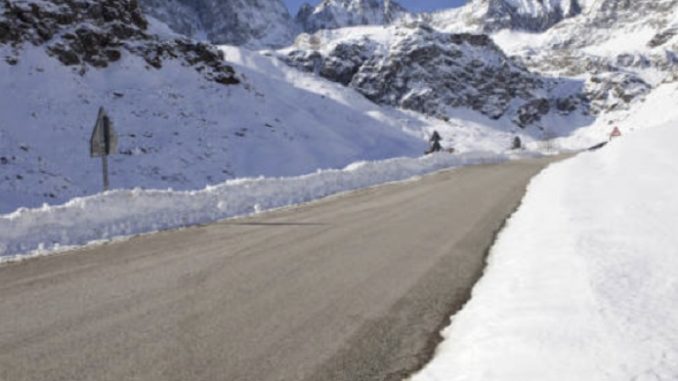 Maltempo in Piemonte: neve da 1.100 metri nel Cuneese, nuvole fino a martedì