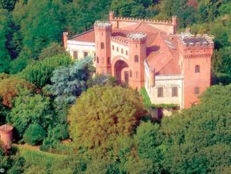 Il castello di Baldissero, luogo di arte e musica, è in vendita
