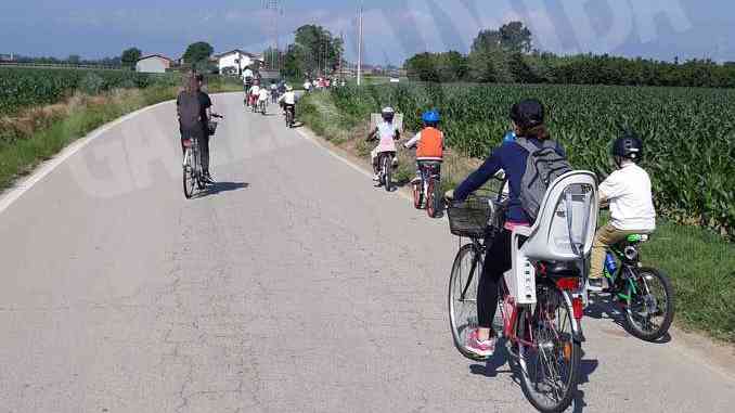 Mattinata in bicicletta per la I C di via Montegrappa a Bra 4