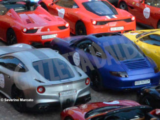 Raduno di Ferrari e Lamborghini ha fatto tappa ad Alba