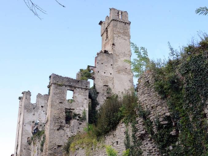 A Gorzegno una lunga estate di arte, spettacoli e pietra di Langa 1