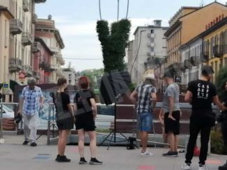 Set fotografico allestito nella fontana. 1