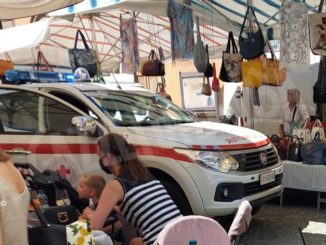 Intervento del 118 al mercato di Alba 1