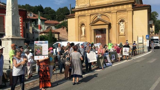 L’enduro danneggia i boschi! Marcia di protesta a Monteu Roero