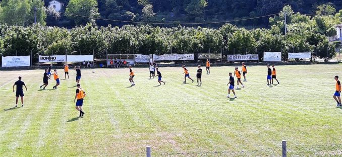 A Cortemilia, nel derby in famiglia, i Blue battono gli Orange 4-2 2