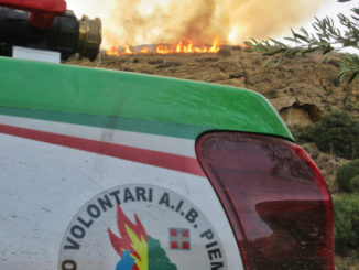 Incendi boschivi nel sud Italia: partiti nella notte 14 volontari con 7 mezzi del corpo Aib Piemonte verso la Calabria 1