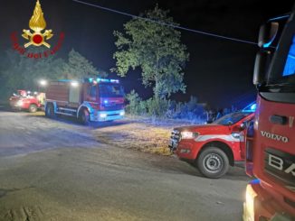 Incendio sterpaglie a Loazzolo, nella Langa astigitiene impegnati a lungo i vigili del fuoco di Asti e Canelli