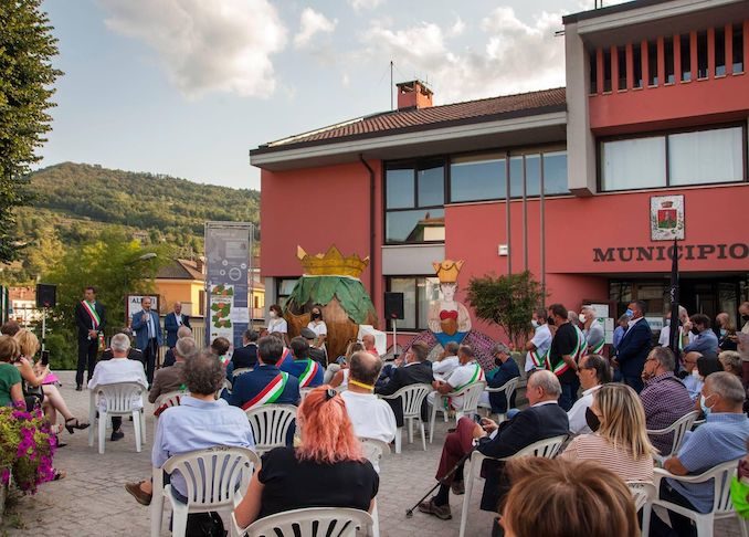 È terminato il primo week-end della Fiera nazionale della nocciola di Cortemilia