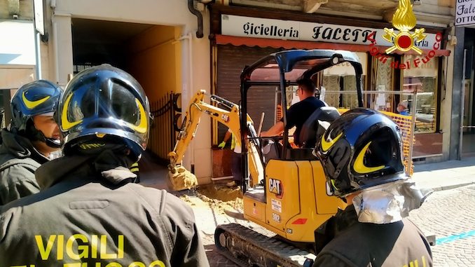 Fuga di gas ad Asti: intervengono i pompieri