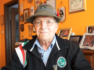 Il reduce Giuseppe Falco, cent'anni, ospite degli Alpini Alta Langa a Niella Belbo